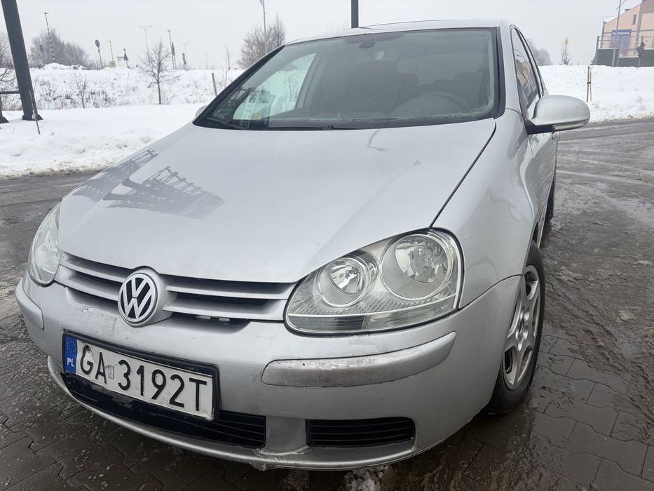 Volkswagen Golf V 1.9TDI 105KM  5 Drzwi Grzane Fotele