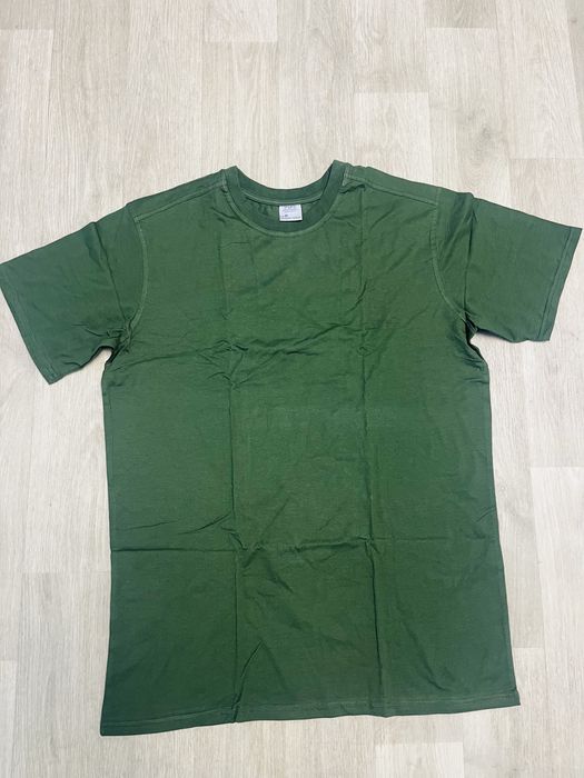 Флиска,термо-білизна,берці,носки,є курточка,бушлат,штани