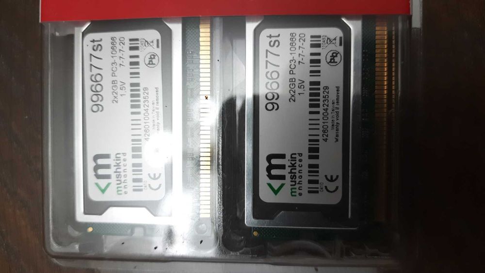 Память DDR3 SDRAM 2*2gb PC3-10666