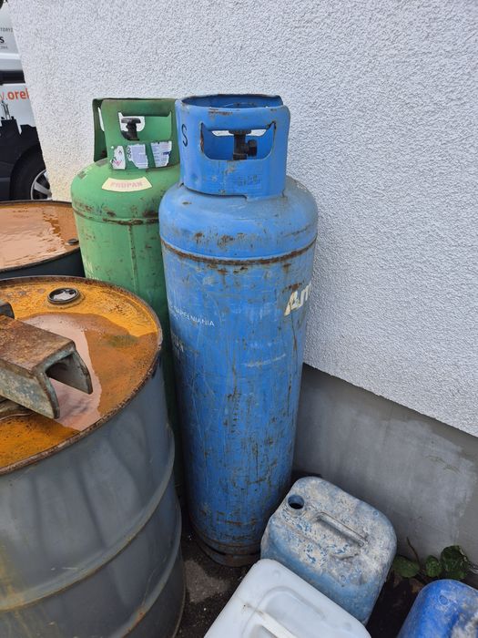 Sprzedam butle na gaz 33kg 2 szt.