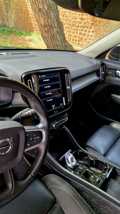 Volvo xc40 t5 recharge