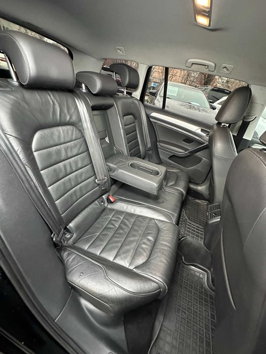 Продам Volkswagen Golf 2014 рік можлива розстрочка,кредит,обмін!