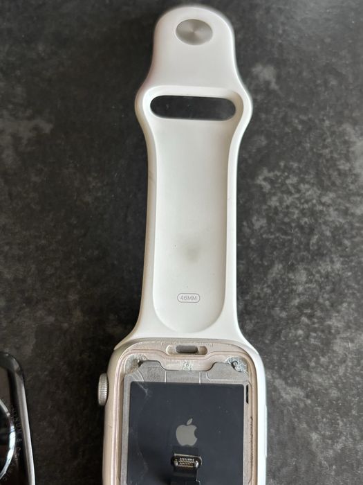 Apple watch series 8
