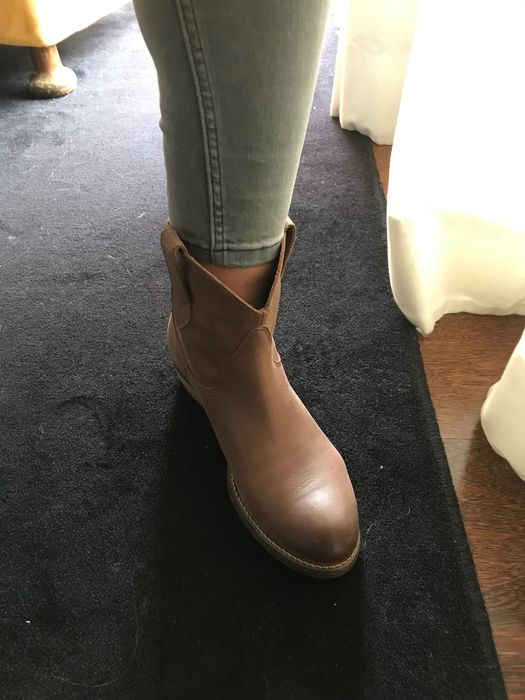 Botas pele estilo cowboy castanhas