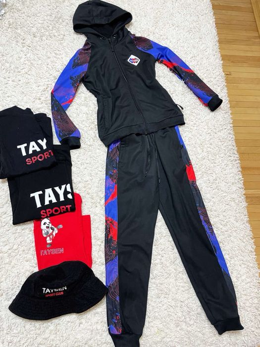 Спортивний костюм футболки та панама тайсен taysen