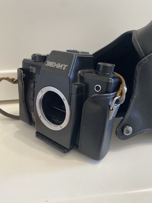 Фотоаппарат зенит . Документы