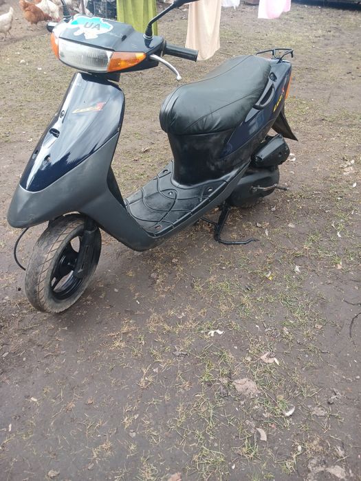 Продам скутер Сузукі Летс 2