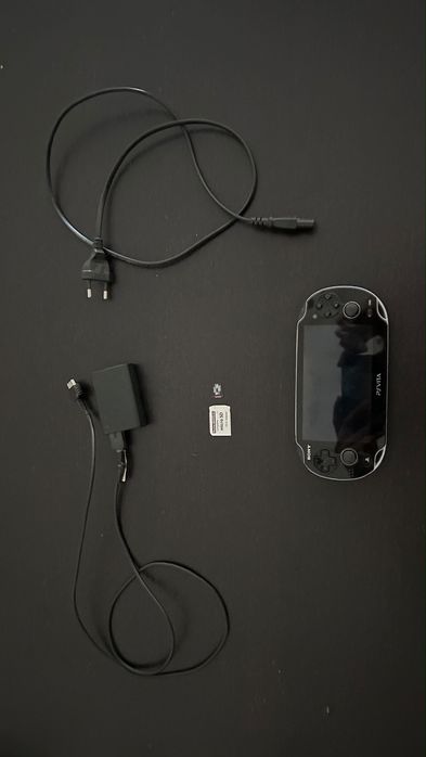 PS Vita OLED PCH-1000 Desbloqueada + 128GB + SD2Vita + Carregador