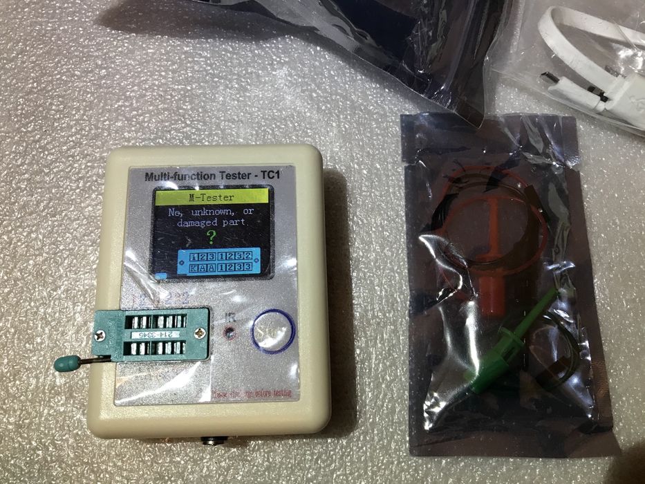 Testador de componentes eletronicos.474039943902668800