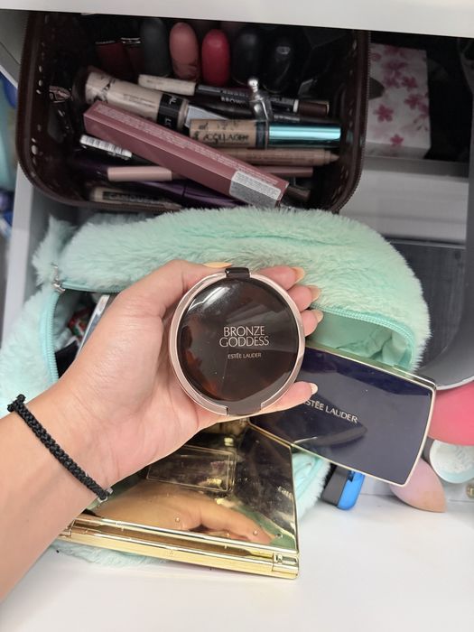 Estée Lauder хайлайтер