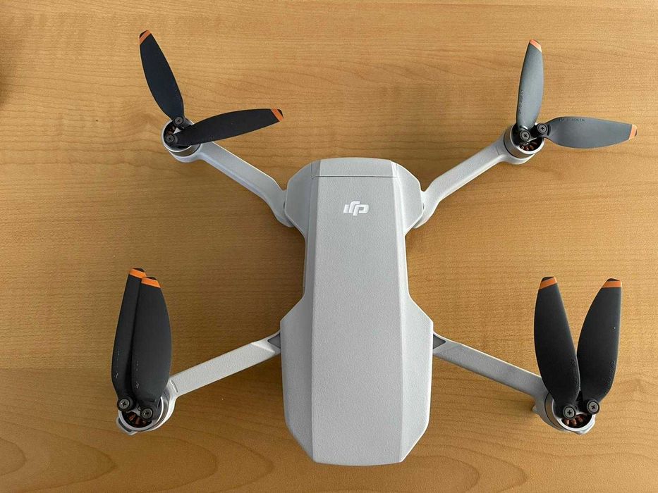 Dji Mini 2 SE Fly More Combo64354280612355121