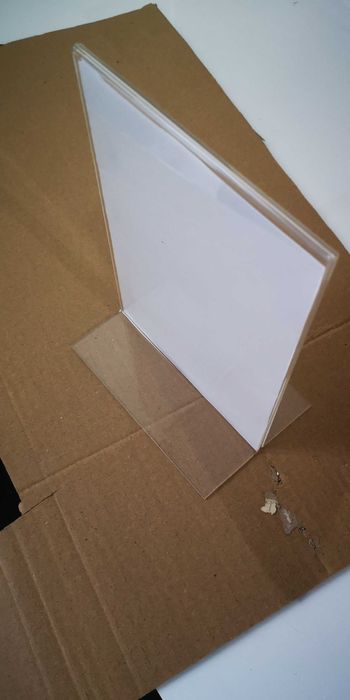 Suporte em Acrilico Formato A5 - 20X15CMS para colocar publicidade