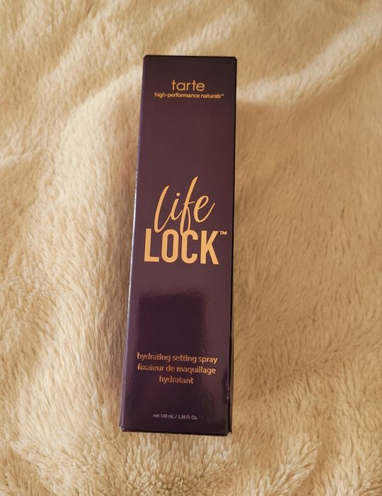 Nawilżający spray utrwalający Tarte Life Lock 100 ml