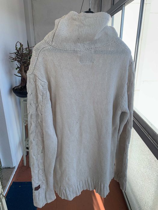 Camisola de Malha Grossa Bege com Gola Alta – Tamanho M – Cable Knit