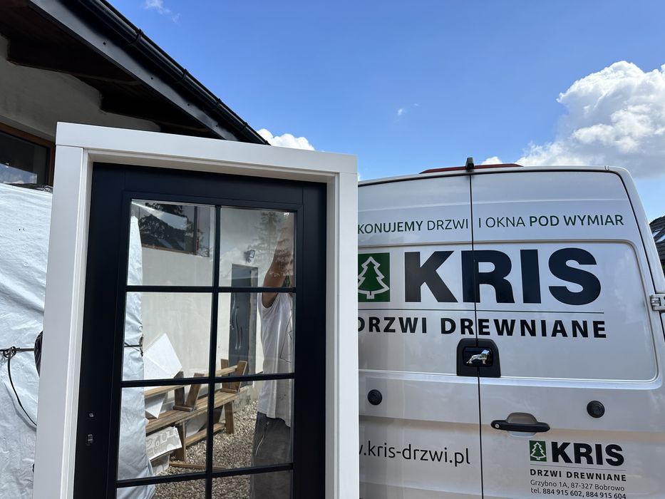 Drzwi drewniane OD RĘKI z ościeżnicą regulowaną bezprzylgowe Czarne