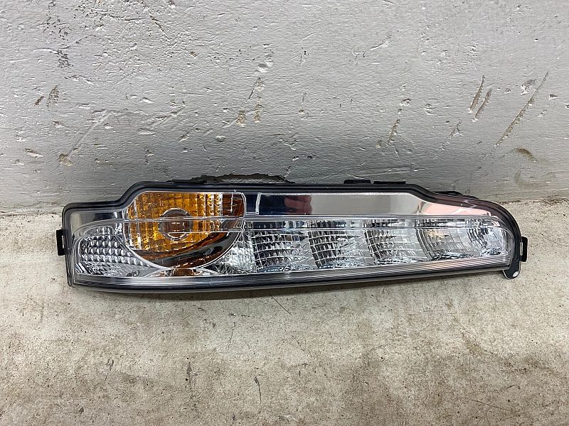 Lampa Kierunkowskaz Prawy Led Drl Mercedes Atego Akz A Darmowa Wysyłka
