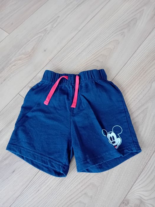 Zestaw  3szt krótkich spodenek r92