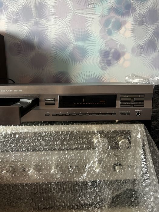Продам Проигрыватель CD Yamaha CDX-493