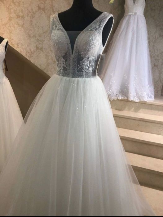 Suknia ślubna 36-38 księżniczka