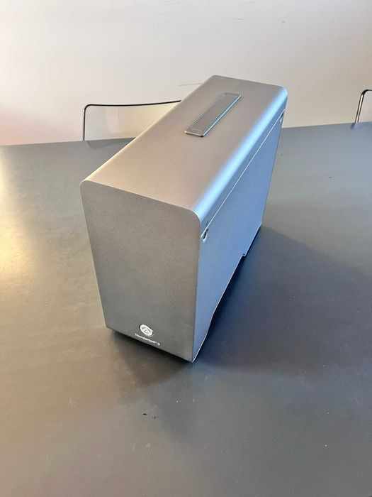 E-GPU Akitio Node pro - Usado bom estado