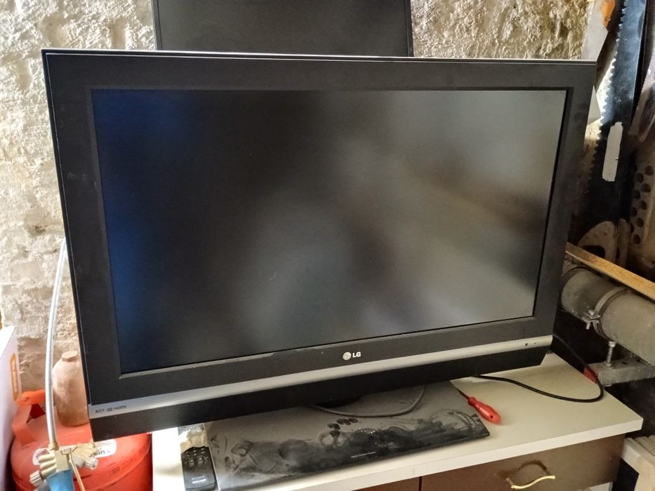 Telewizor TV LG 37 cali
