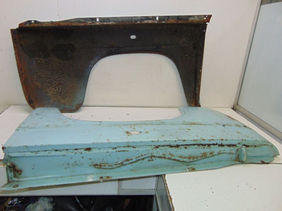 Renault 8 guarda lamas