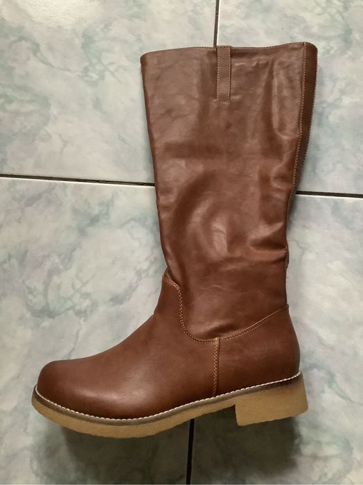 Sprzedam nowe kozaki