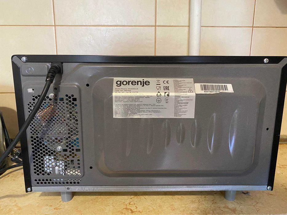 Мікрохвильова піч Gorenje MO 4250 CLB