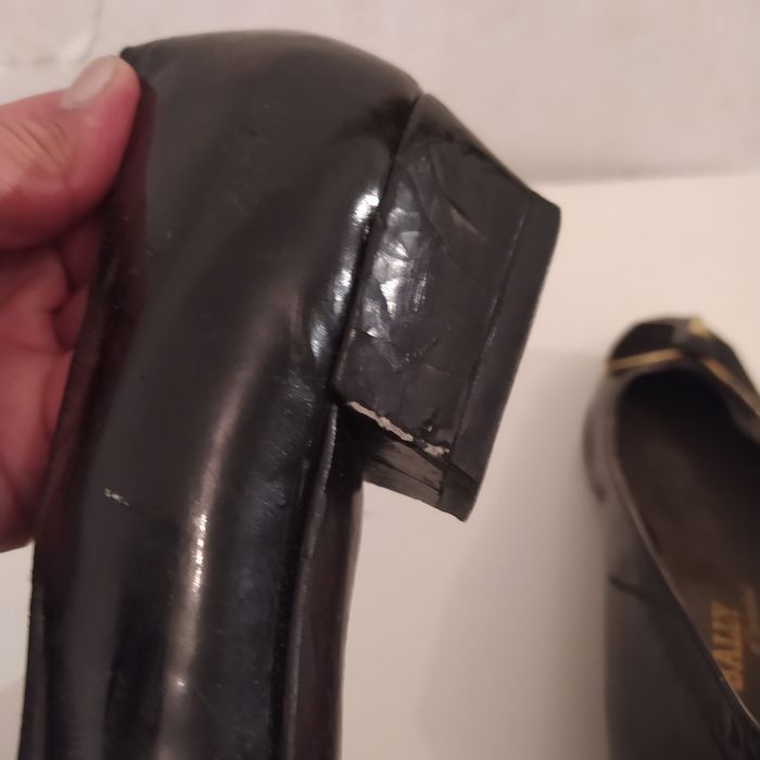 Półbuty Bally do renowacji premium