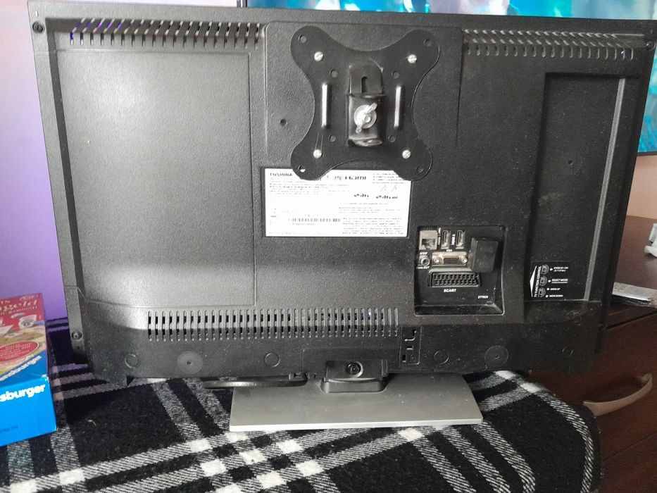 Продам телевізор Toshiba (61 см-24дюймів)