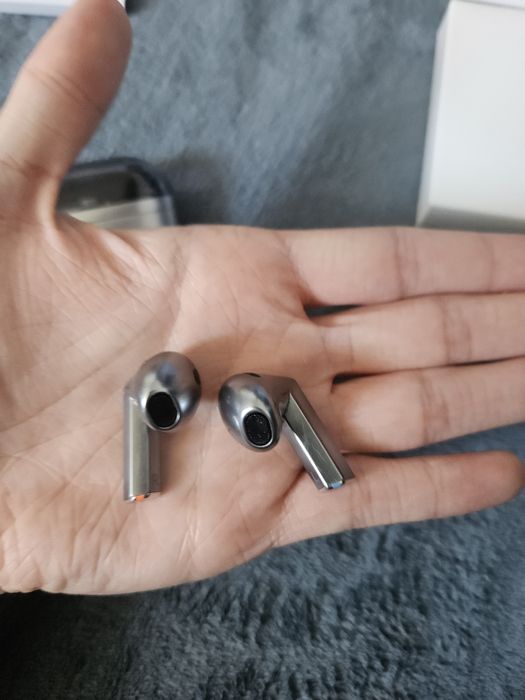 Наушники Samsung Galaxy buds 3