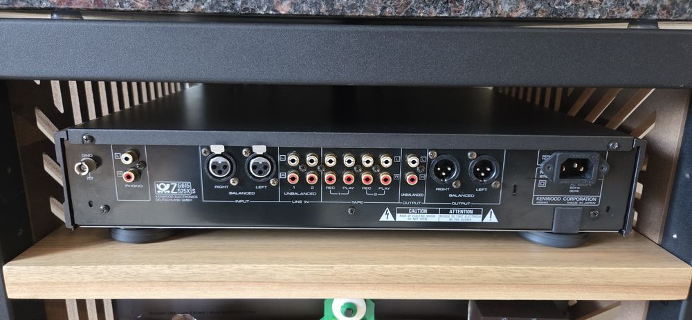 Kenwood L-1000 C przedwzmacniacz zbalansowany.