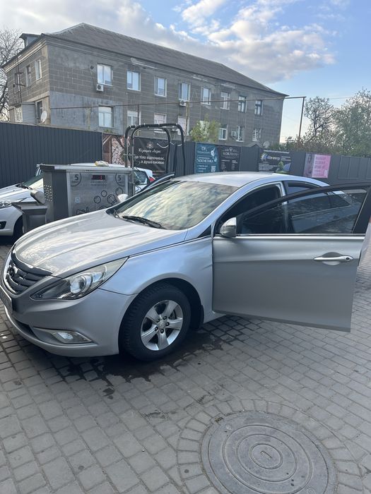 Hyundai sonata yf
