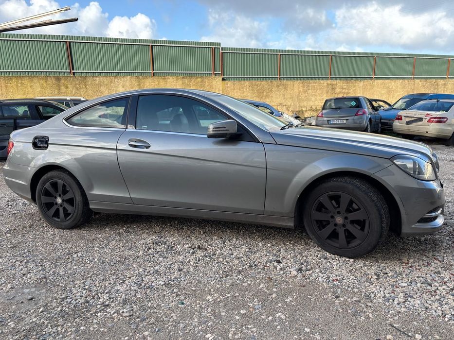 Mercedes C220 Coupe de 2011 para peças