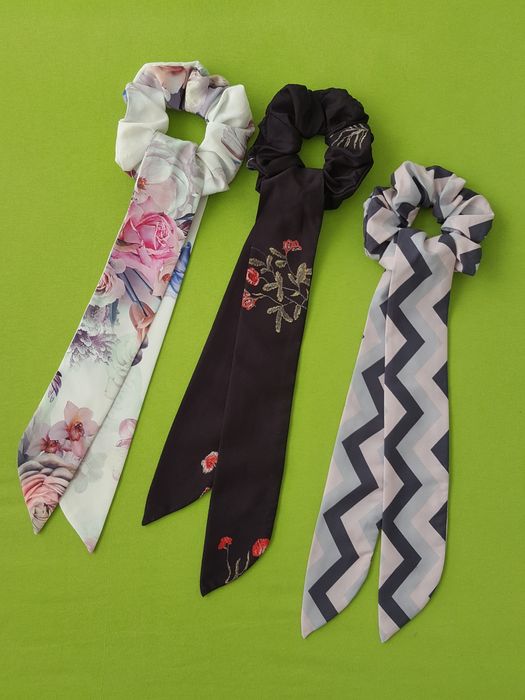 Gumki scrunchies z szarfą