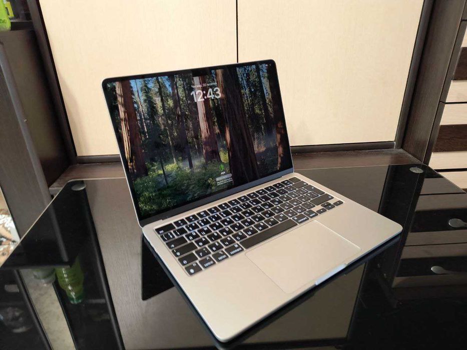 Macbook air m2 silver