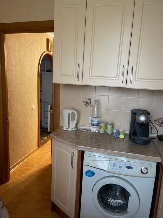 Квартира 3-кімнатна (район АТБ, стоматології дента люкс)