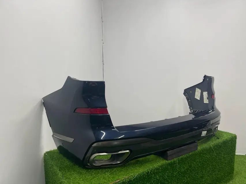 задній бампер комплектний BMW X7 G07  (416)