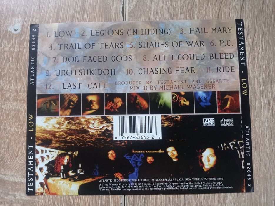 Testament -      Low