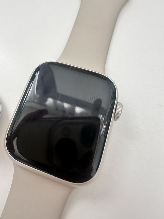Apple watch series 8