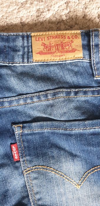 Jeansy dzinsy Levis 711 bardzo wygodne