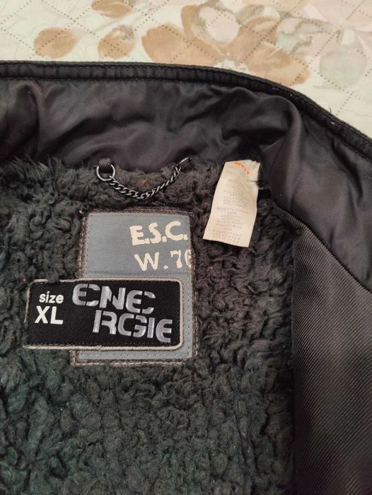 Casaco Energie tam. XL excelente estado igual a novo