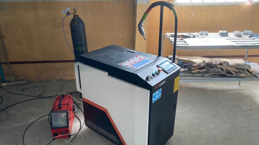 Верстат лазерного зварювання  3в1 (зварка/різка/чістка), 3.0 кВт