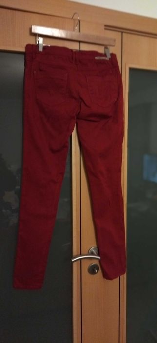 Jeans Bordeaux Stradivarius nº. 38 - Lindas - Baixa de preço