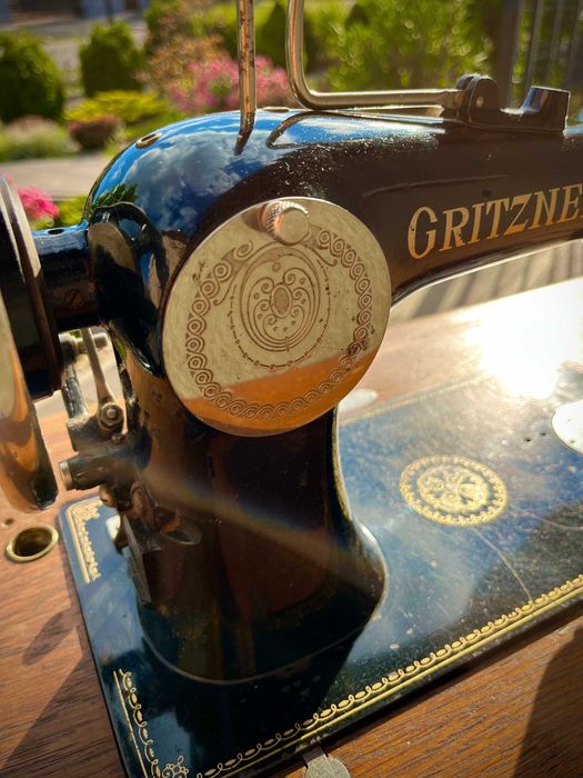 Zabytkowa maszyna - można przerobić na stolik