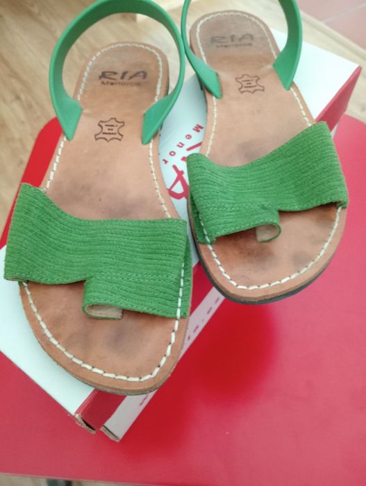 Sandálias número 37 /38 em bom estado