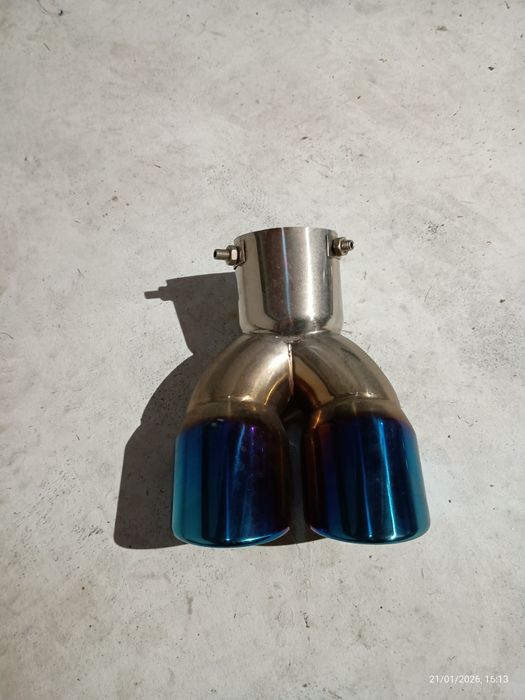 Ponteira de escape dupla