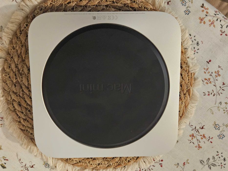 Apple Mac mini M2 (8 GB RAM / 256 GB SSD)