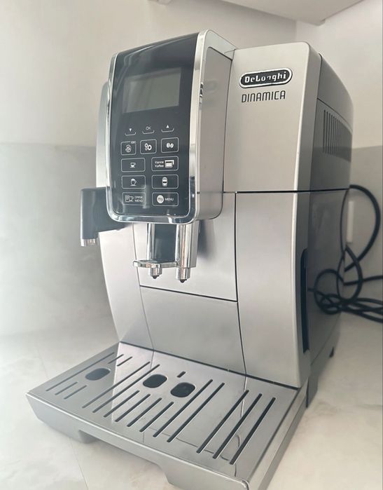 Кавомашина DeLonghi Dinamica (7400 чашок)