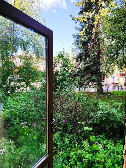 Салон краси  60 кв.м. на 1 поверсі в центрі з вікнами на Макдональдс